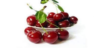 Photo de cerises dans un bol