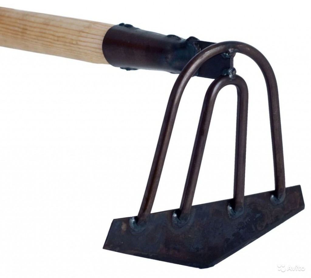 À quoi ressemble une houe auto-affûtante