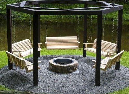 Meubles suspendus au chalet d'été